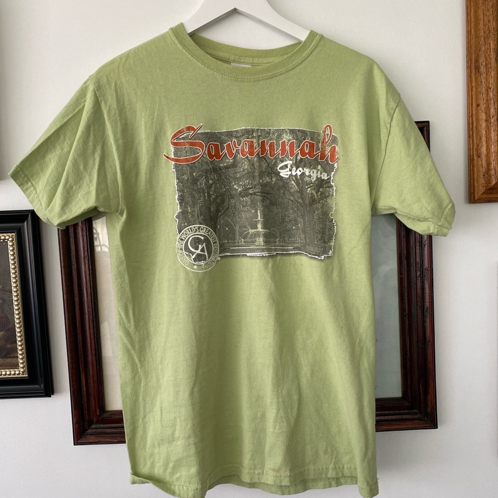 Oversized Savanah Georgia Graphic Tee - Picture 2 of 6
